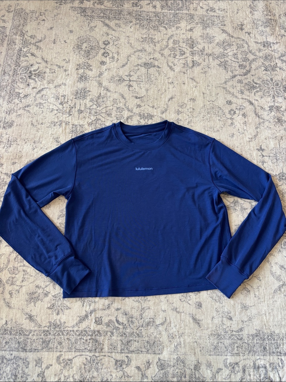 Lululemon Women’s Jersey Training Long Sleeve Shirt - size 2 - clubhouse blue